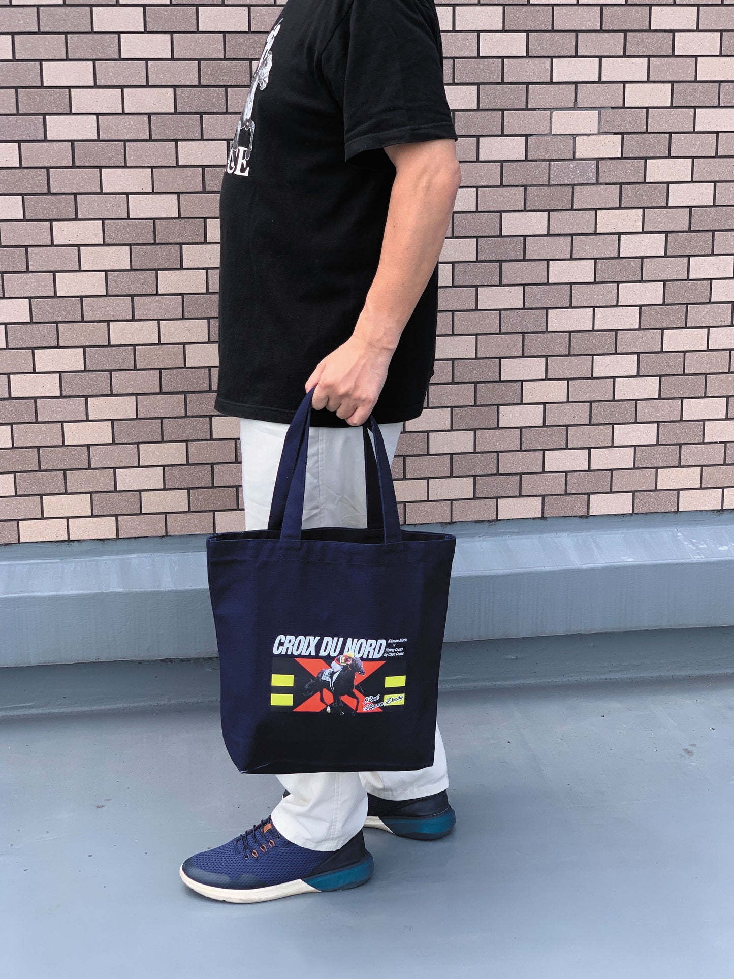 LEGEND HORSE「2025日本ダービー優勝馬」クロワデュノールトートバッグ| ネイビー